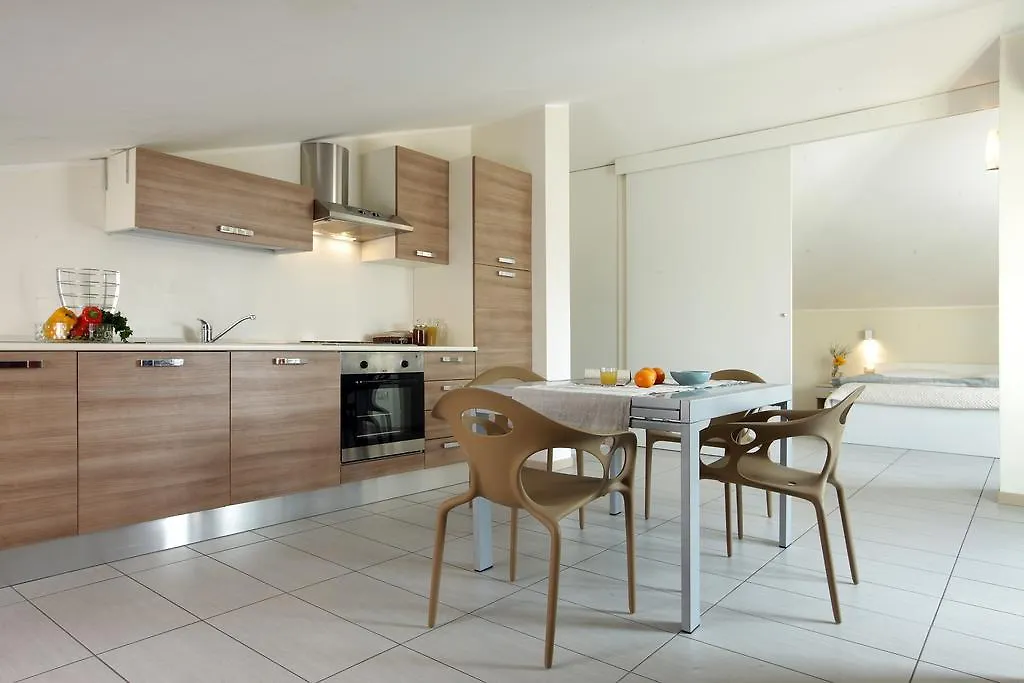 Mariposa Apartments Bardolino Italia