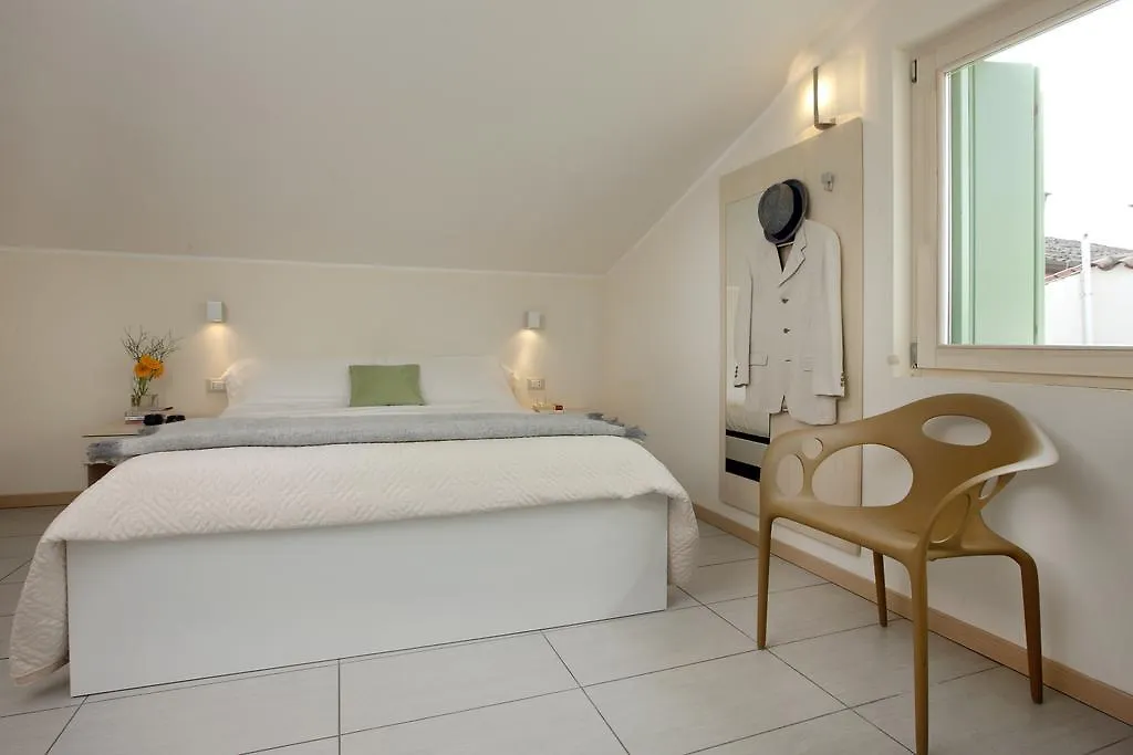 Mariposa Apartments Bardolino 0*,  Italien